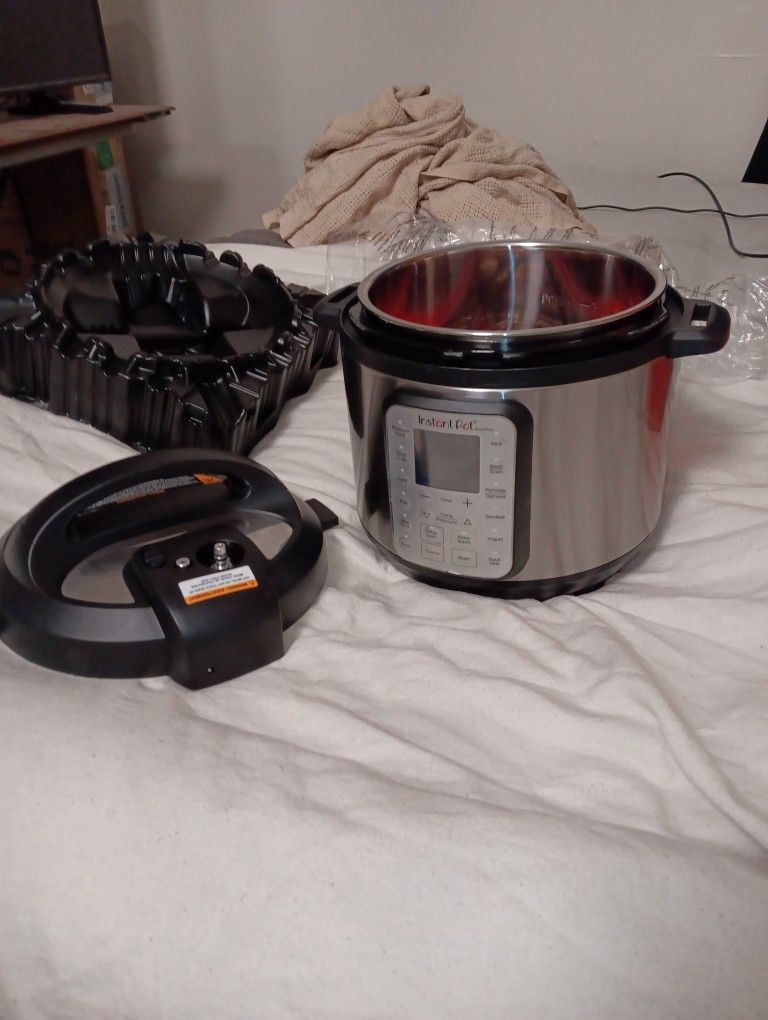 Insta Pot Multi Cooker New