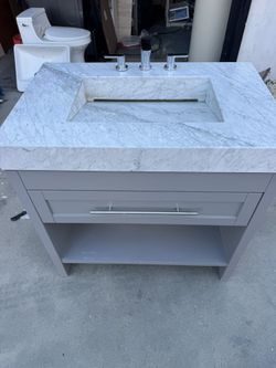 36” Integrated sink vanity combo Width 36” Depth 23” High 35”