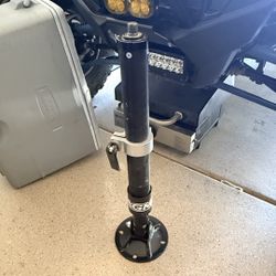 Like New AGM Manual Jack For Off-road