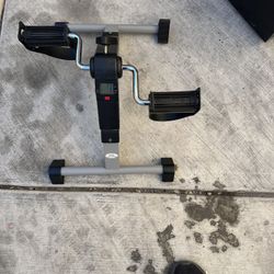 Black Standing Pedestal Fan – Works Great, Multiple Speeds