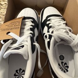 Nike Panda Size 7- New /Never Worn In Box