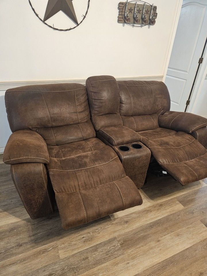 Love Seat Recliners With Console