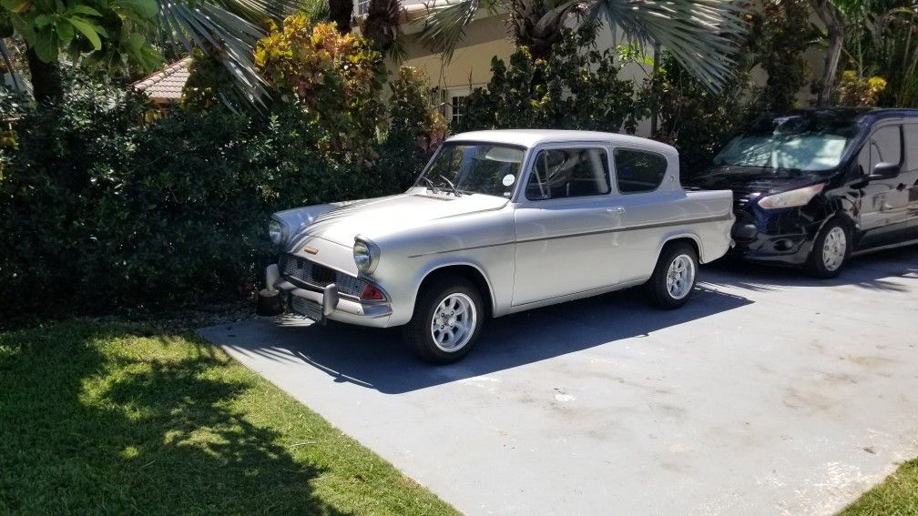 1965 Ford Anglia