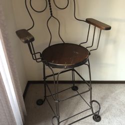 Antique Vintage Wire Fountain Chair
