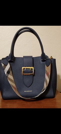 Gucci Burberry Chanel Louis Vuitton