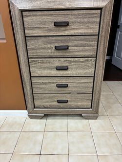 Dresser /chest