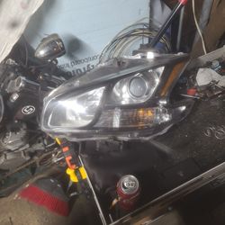 Headlights 2010 Nissan Maxima 