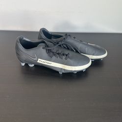 Nike Cleats - Size 8