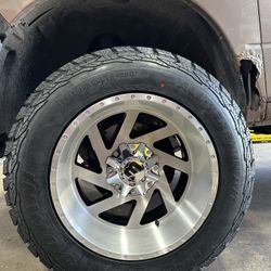 Pack De Rines   En 20 “Y Gomas Para Ram 2500 