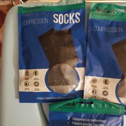 Compression Socks, Black, 3 Pairs, NEW