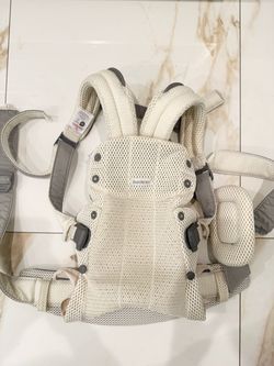 Baby bjorn baby carrier
