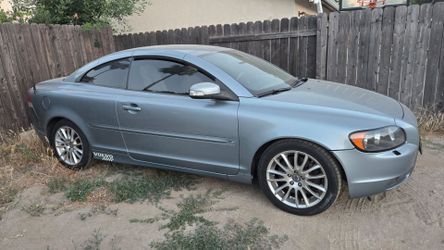 2009 Volvo C70 hardtop convertible