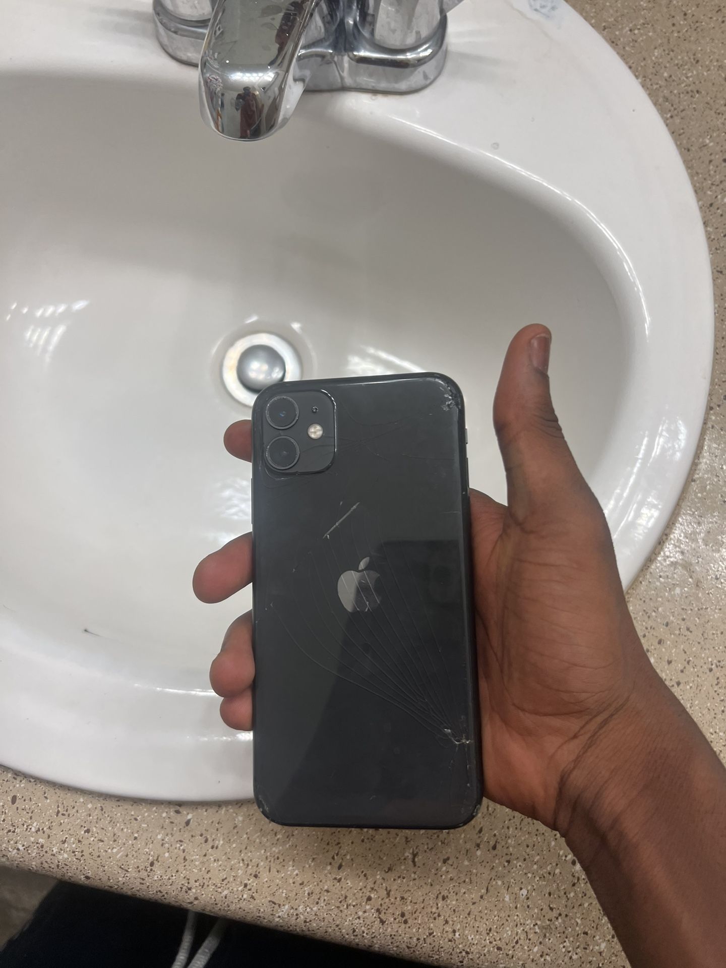 iPhone 12 – Locked / Disabled – For Parts or Fix