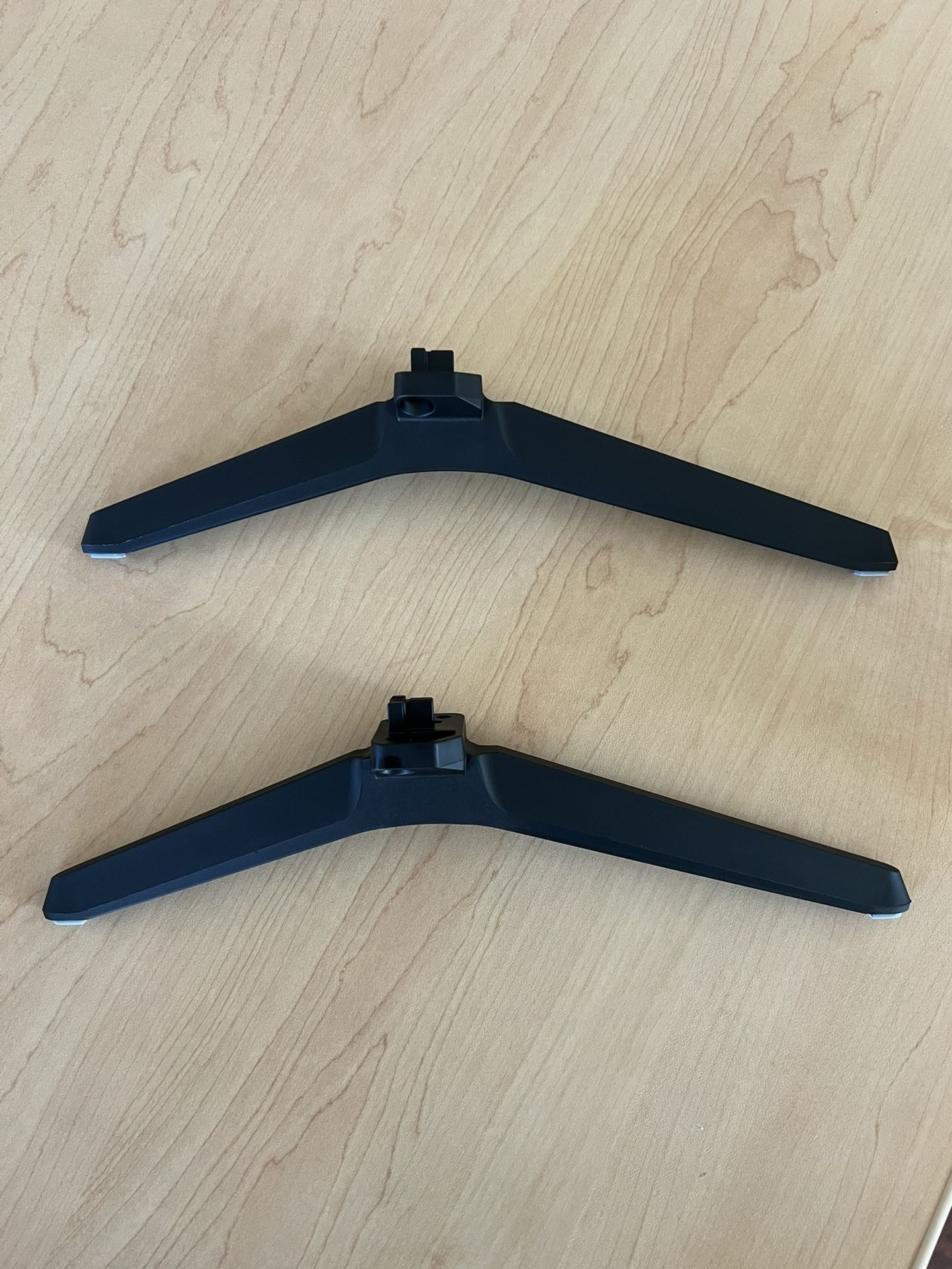 Legs / Base For Hisense 65" Class 4K UHD LCD Roku Smart TV HDR R6 Series 65R6E4