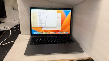 Apple MacBook Air 13” 2020  256gb /8gb - Babcock Rd
