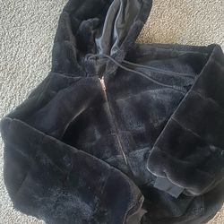 Women’s faux fur jacket