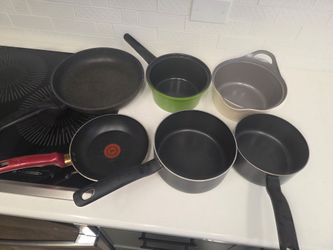 Different size pots and fry pans