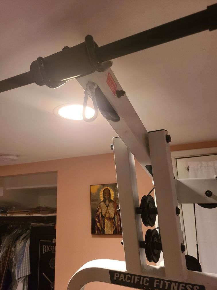 Precor Zuma Home Gym 200 pounds in weight with increments of 10. Lat