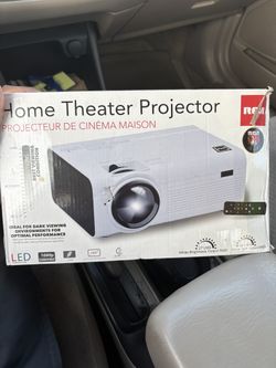 Home theater projector