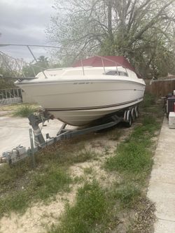 SEA RAY , 30 ft, cabin cruiser, needs work, NO TRAILER