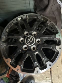 2022 - 2024 TUNDRA 18” Wheels OEM OBO