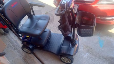 Metro M1 scooter