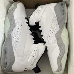 Jordan Liftoff Size 12   new In Box 