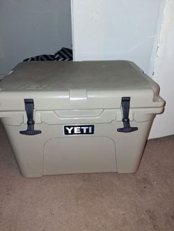 YETI Tundra Hard Cooler Tan *Bear Resistant