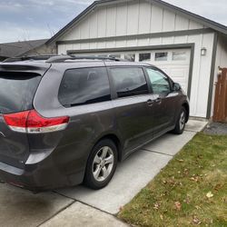 2014 Toyota Sienna