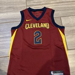 New! Boys Nike Kyrie Irving Jersey sz M