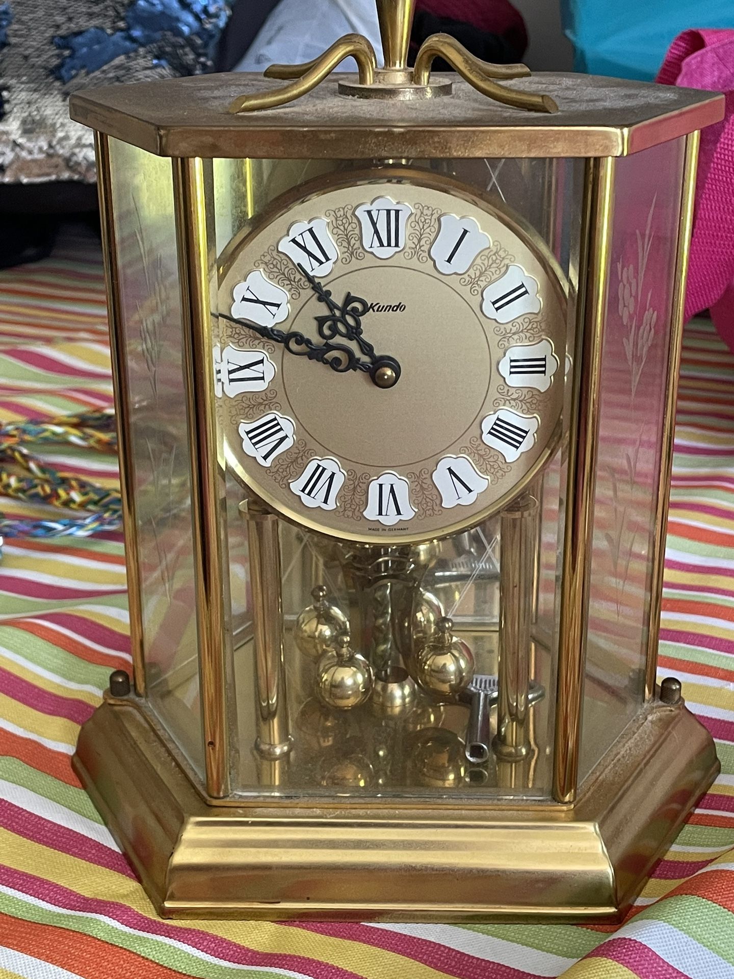Kundo Clock