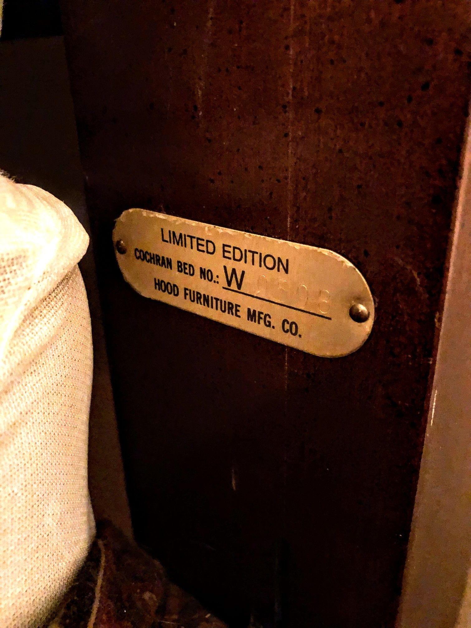 Limited Edition Cochran Bed W0598 Hood Furniture for Sale in Wetumpka