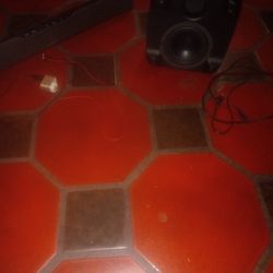 Polkaudio Soundbar Surround Center