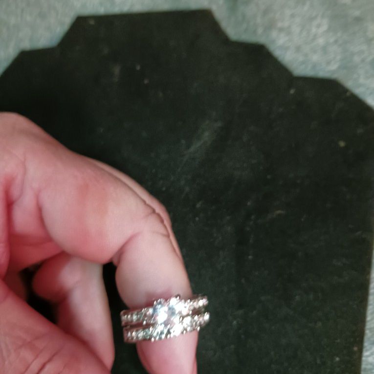 10k White Gold Wedding Ring Set
