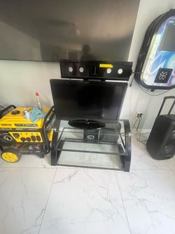 Table with tv holder and Tv