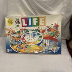 Vintage. The Game Of Life Board , Game 2000