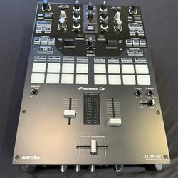 Pioneer DJ DJM-S7 2-channel Mixer (Like New w/box) $900 Cash Firm