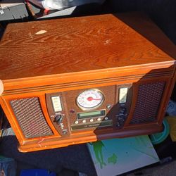 Vintage Record Player And Radio 