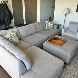 Gray Sectional With Ottoman