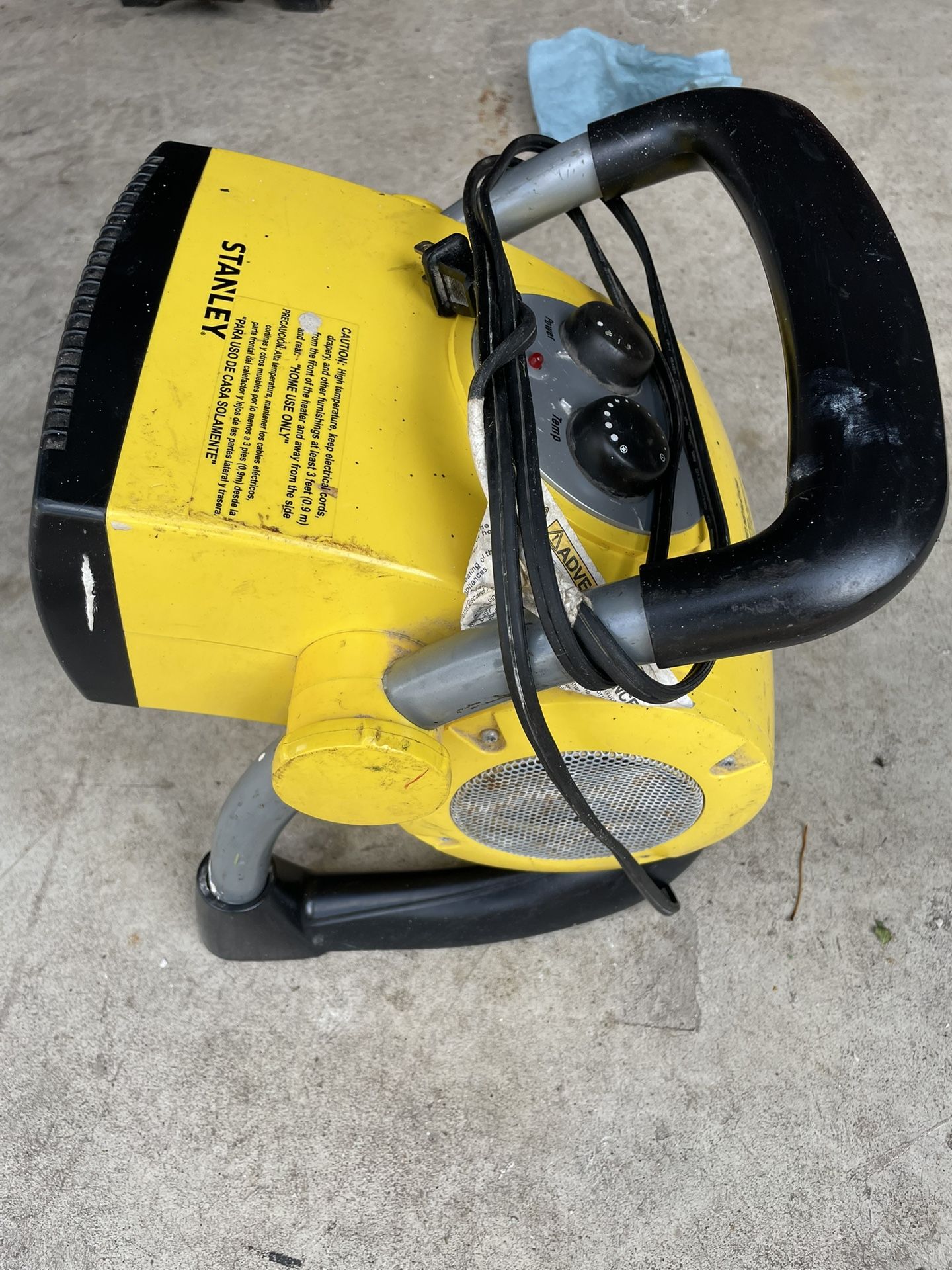 Calentonsito Electrico En Muy buenas Condiciones Calienta Muy bien $30 buen Precio