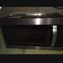 Whirlpool Microwave New Never Used No Box