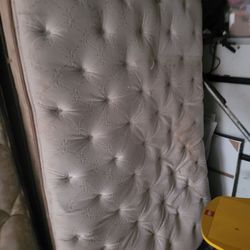 Free mattress full, queen, twin