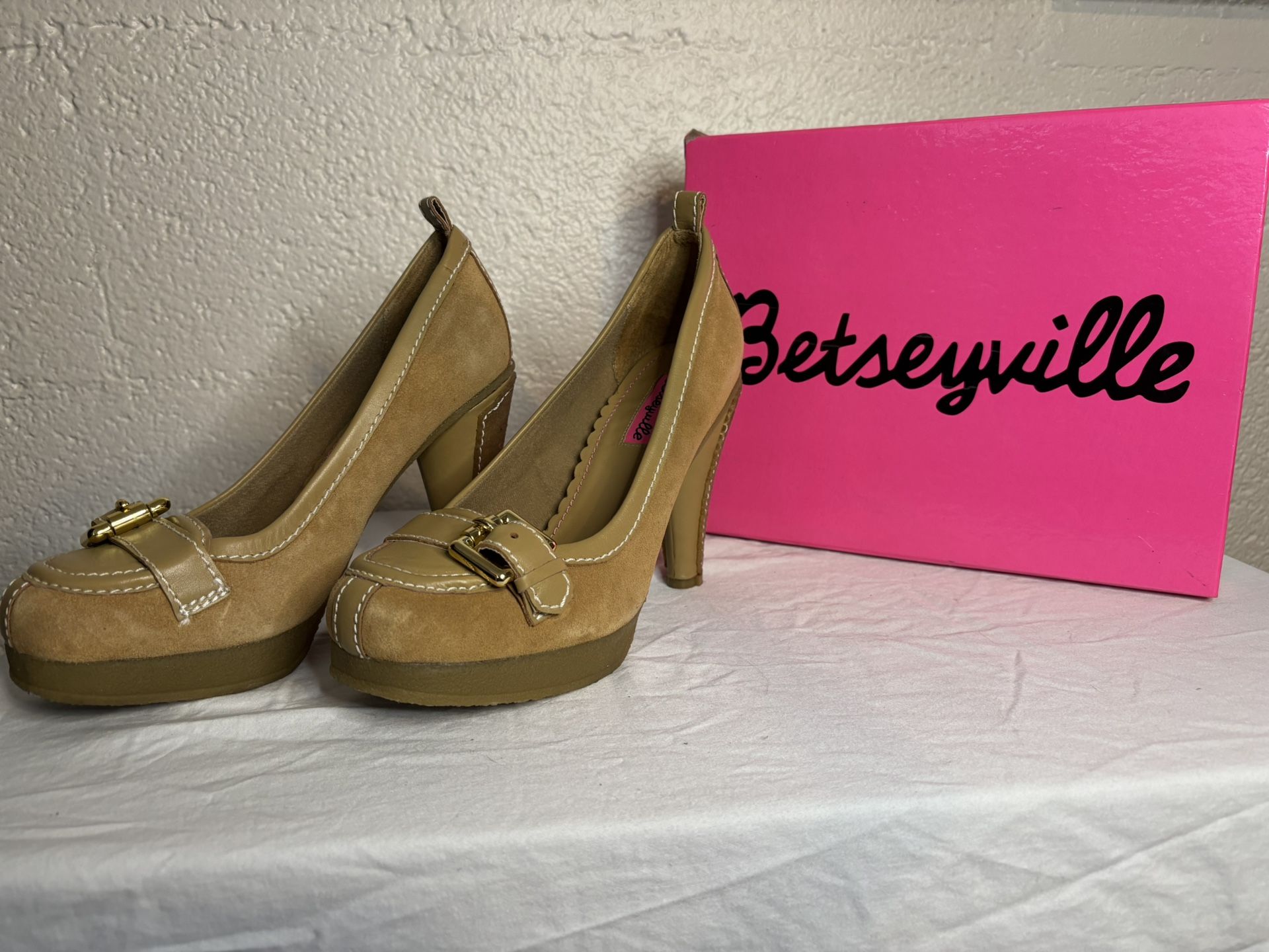 Betsyville Leanne High Heel
