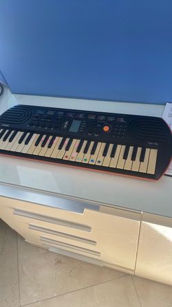 Casio SA-76 Mini Keyboard