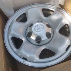 Ring De Llanta Toyota Tacoma 2015