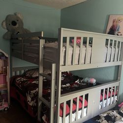 Bunk Bed 