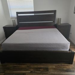 King Solid Wood Platform Bed Set. 3 Piece. $350**Reduced to sell by Wednesday**