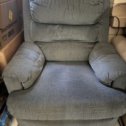 Recliner couch 