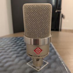 Neumann TLM 102