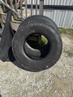 11R 22.5 Flatbed Tire Bridgestone
